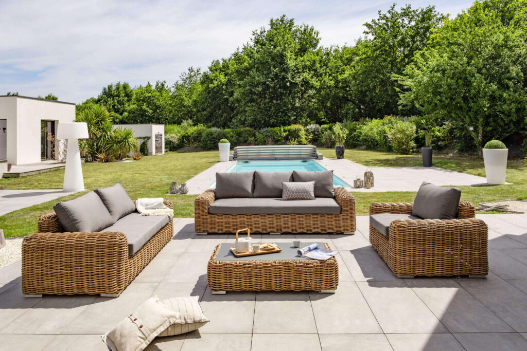 Comment choisir votre salon de jardin design pour un extérieur moderne ?