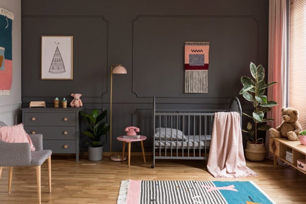 Comment créer une chambre de bébé cocooning pour une atmosphère douce et sécurisante ?