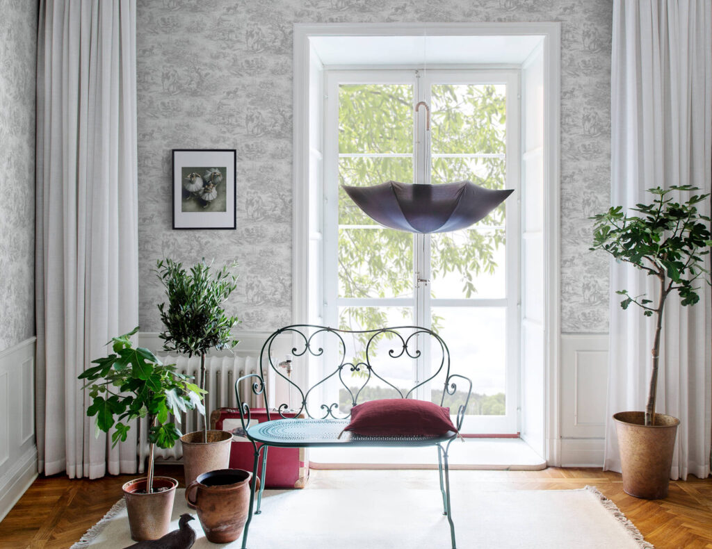 Toile de jouy : comment intégrer ce tissu vintage dans votre décoration moderne ?