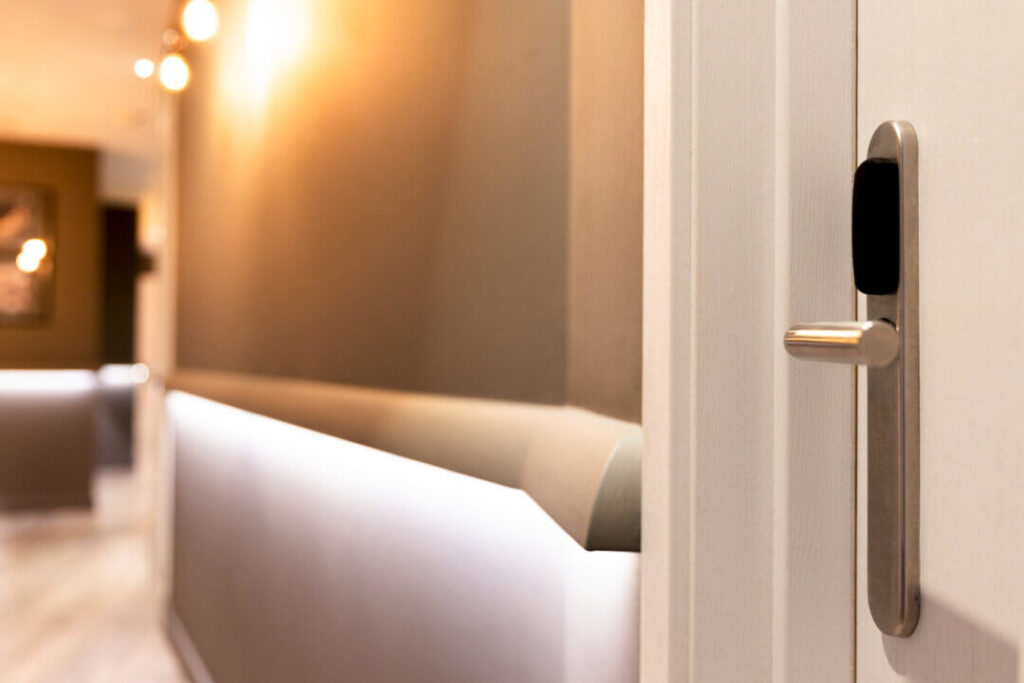 Comment choisir une poignée de porte originale pour sublimer votre intérieur ?