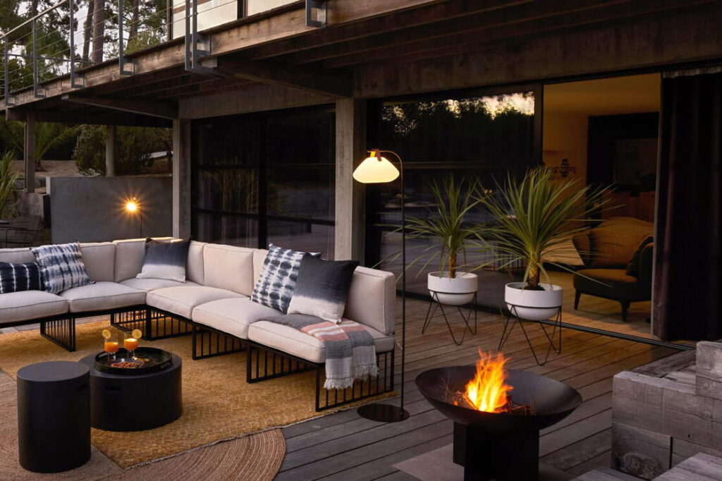 Aménagement terrasse : comment intégrer un brasero pour des soirées chaleureuses ?