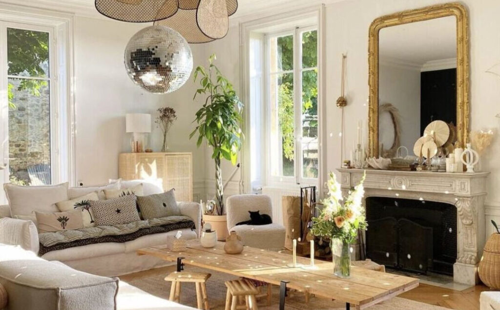comment intégrer une boule à facettes dans votre décoration intérieure ?