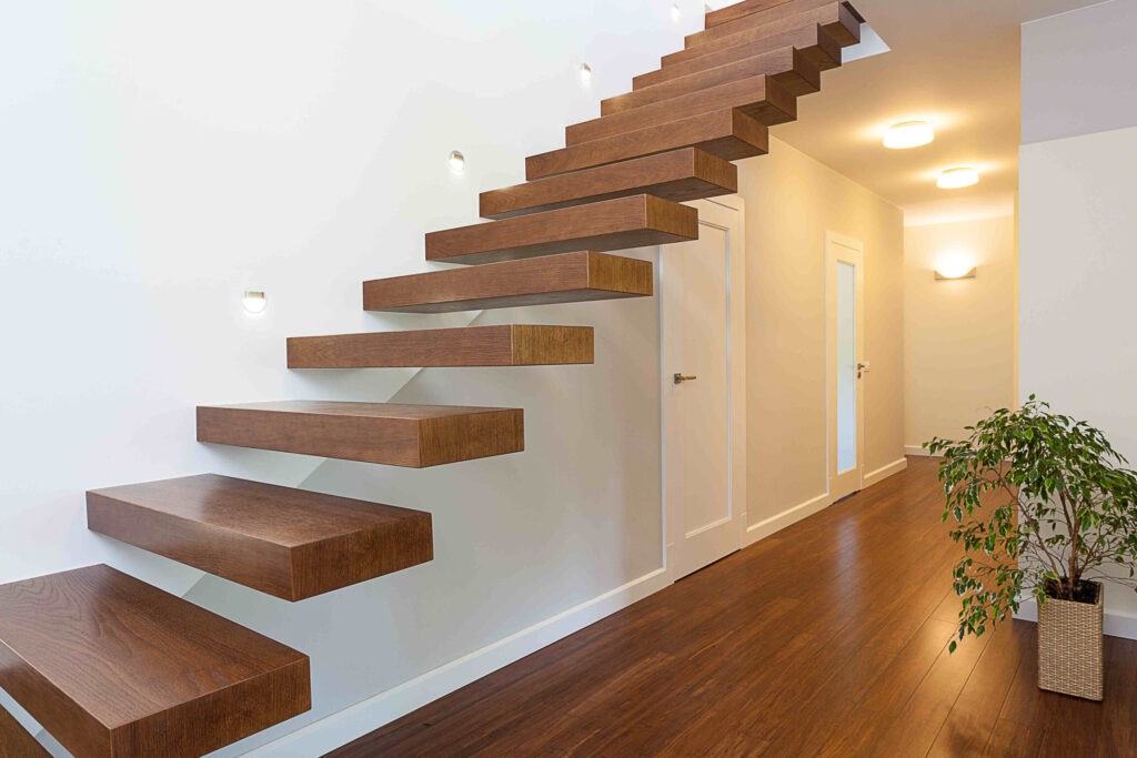 Rénover votre escalier en bois : 10 idées peinture pour transformer votre intérieur