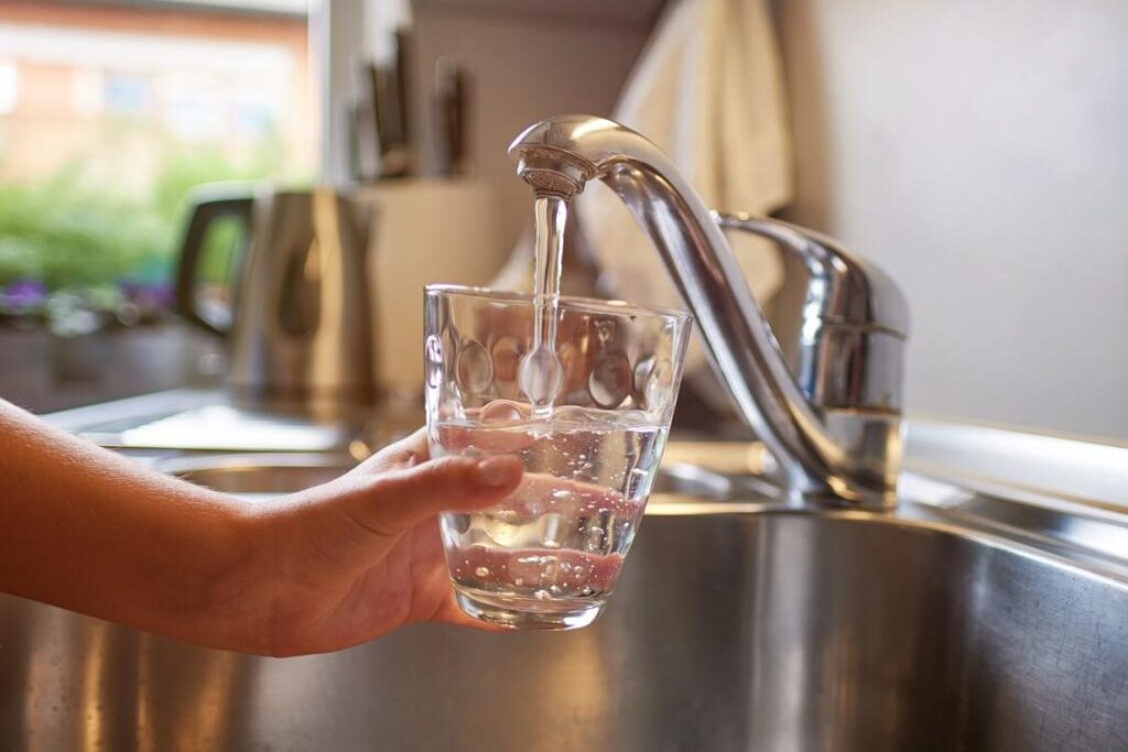 Combien d&rsquo;eau faut-il boire par jour pour rester en bonne santé ?