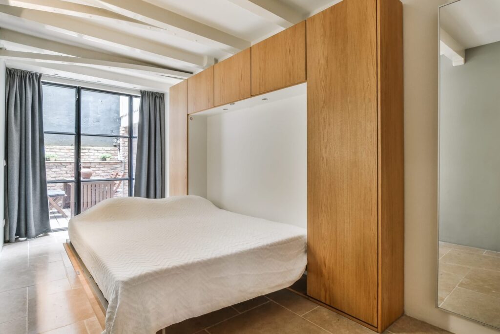 Optimiser votre espace : comment choisir le meilleur lit avec rangement ?