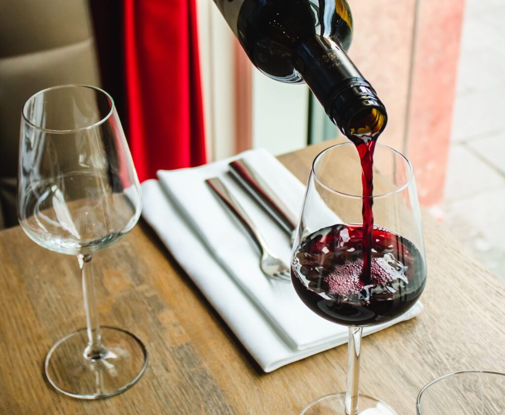 Combien de verres dans une bouteille de vin de 75cl ?