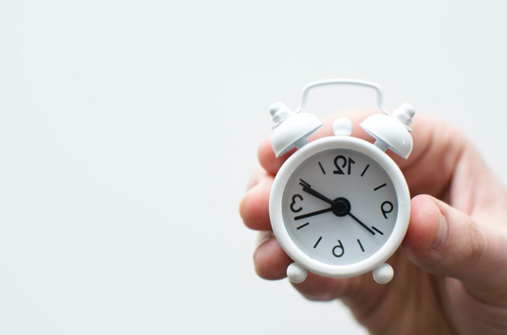Pourquoi 60 secondes et 60 minutes ?