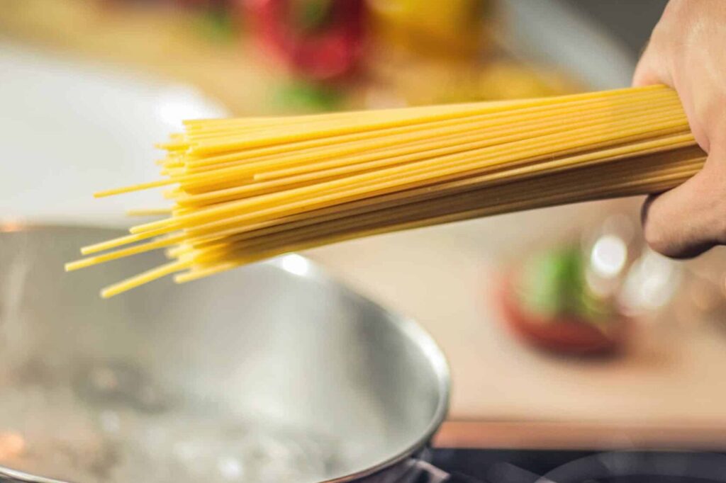 Quelle quantité de spaghetti par personne ?