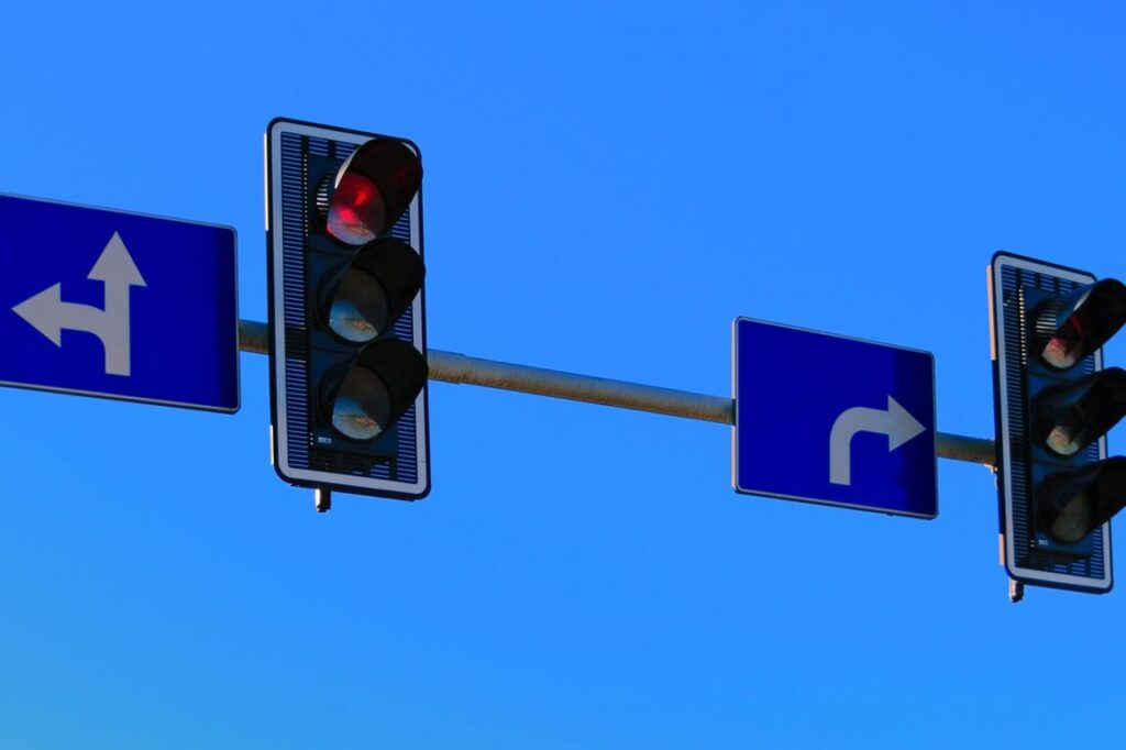 Comment fonctionnent les radars de feu rouge ?