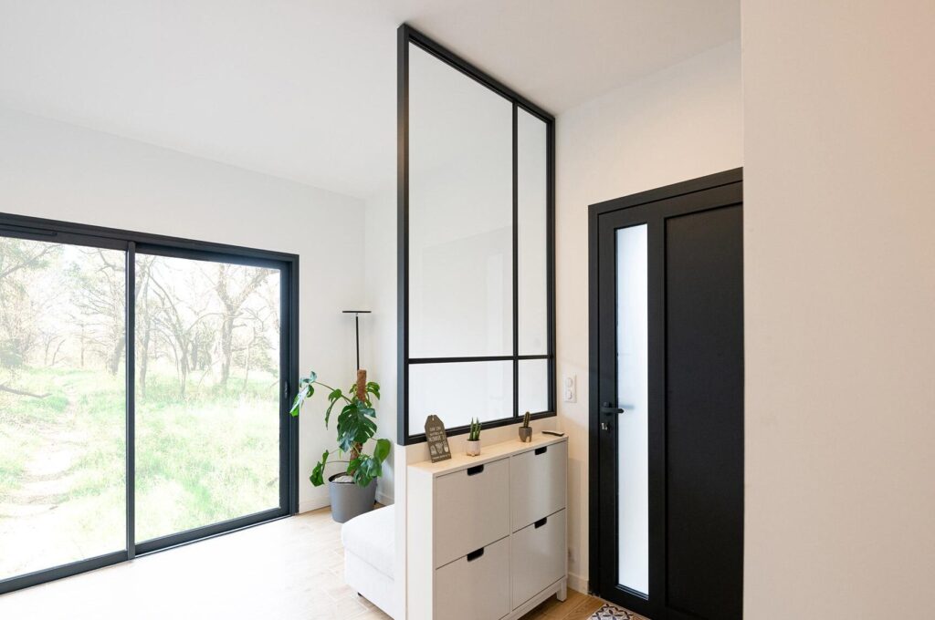 Comment aménager et décorer votre entrée ou couloir pour une première impression inoubliable ?