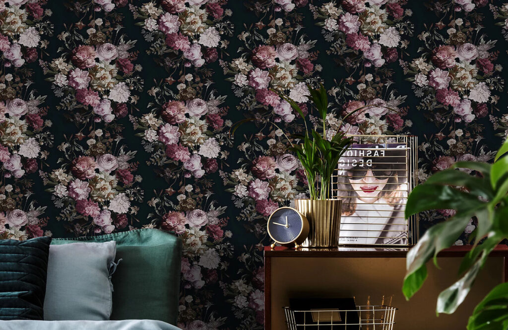 Comment choisir la tapisserie fleurie parfaite pour une décoration intérieure vintage ?