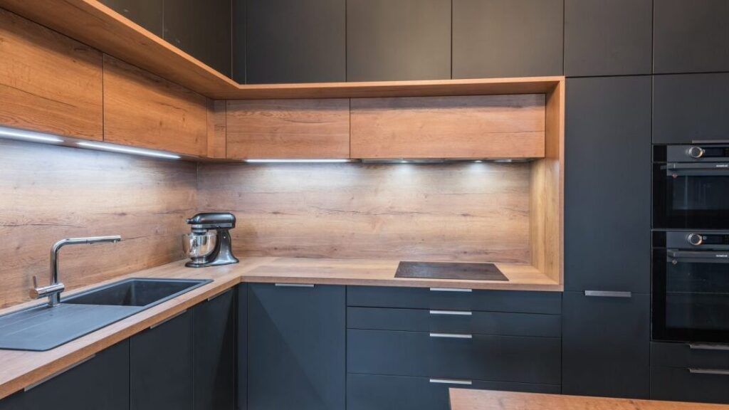 Comment choisir la meilleure crédence en bois pour votre cuisine ?